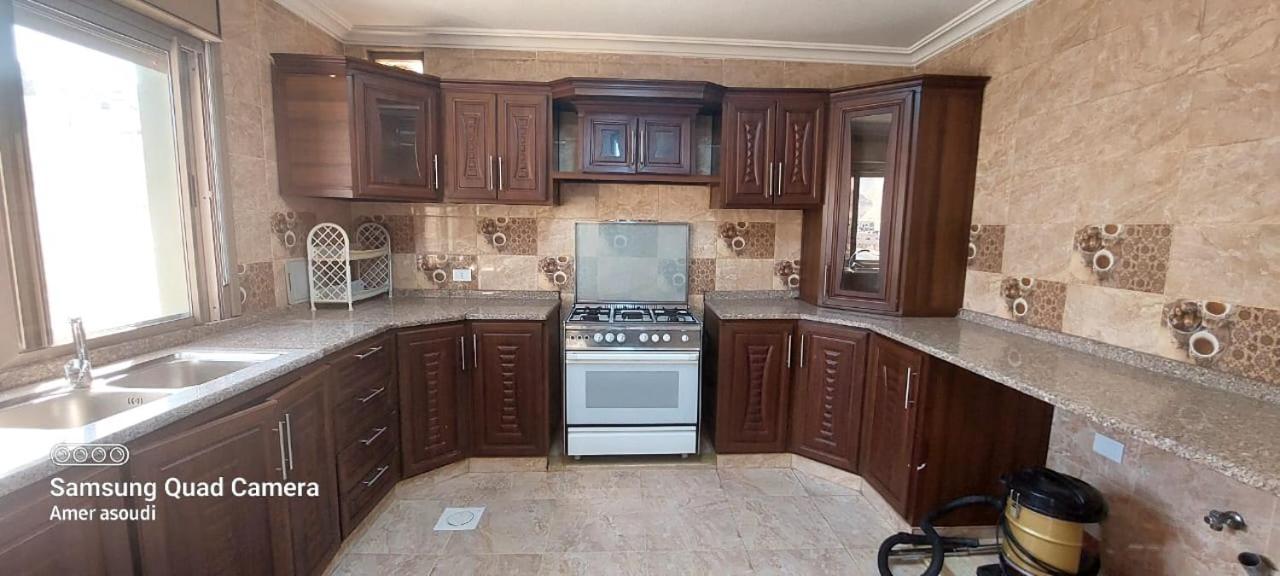 Noor Apartment Ваді-Муса Екстер'єр фото